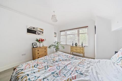 2 bedroom flat for sale, Great North Road,  London,  N6,  N6