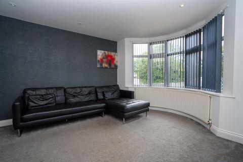 3 bedroom semi-detached house for sale, Wexham Street, Slough SL3