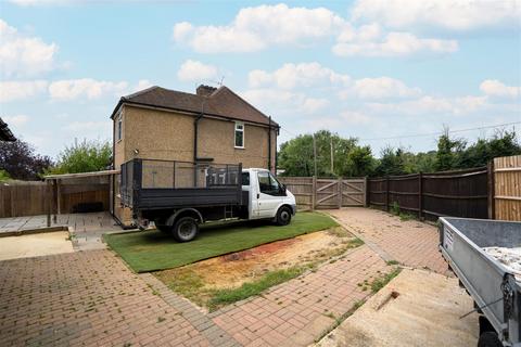 2, Orchard Villas Wexham Street, Wexham, Slough, SL3 6NY
