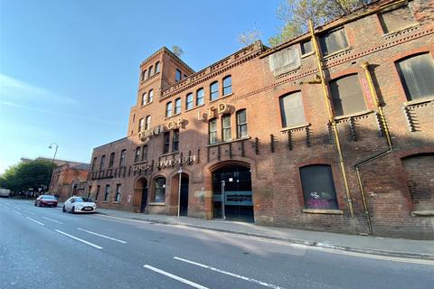 2 bedroom apartment to rent, Macintosh Mill, Manchester