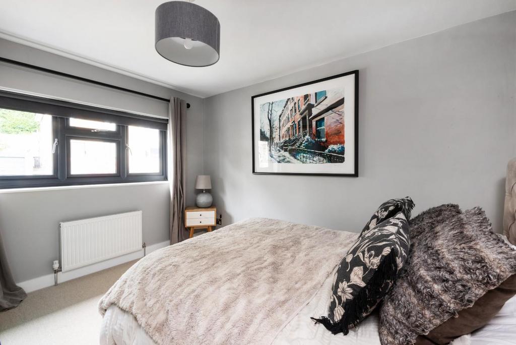 21 West View Road, Batheaston BA1 7 PN-17.jpg