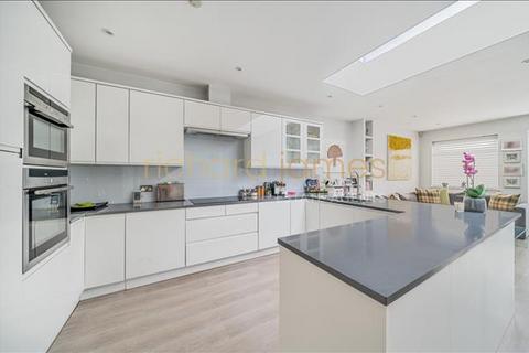 4 bedroom semi-detached house for sale, Holmwood Grove, Mill Hill, London, NW7