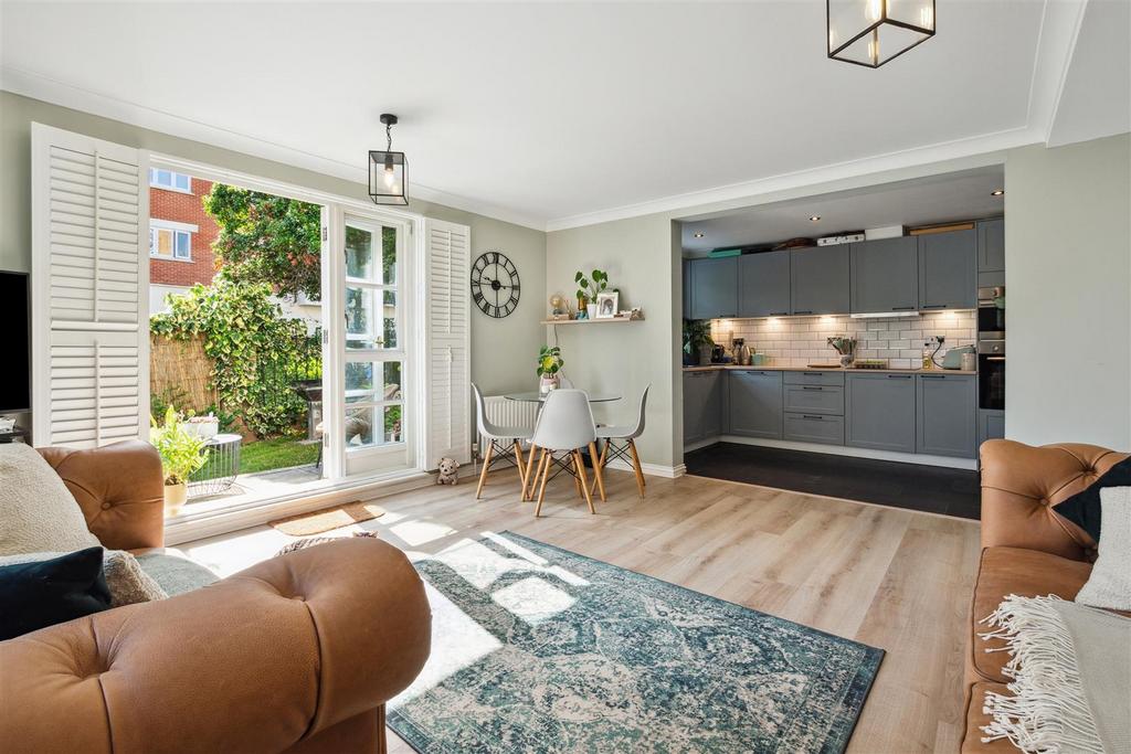 Oast Lodge, W4 - FOR SALE