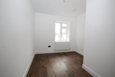 3 bedroom maisonette for sale, St. James Gardens, Wembley, Middlesex HA0