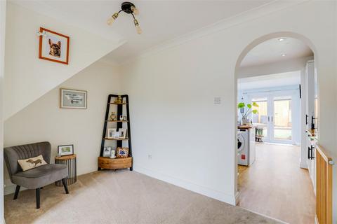 16 Llys Dewi, Creigiau, Cardiff, CF15 9JY