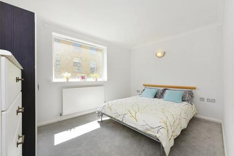 2 bedroom flat for sale, Armoury House, Gunmakers Lane, London E3