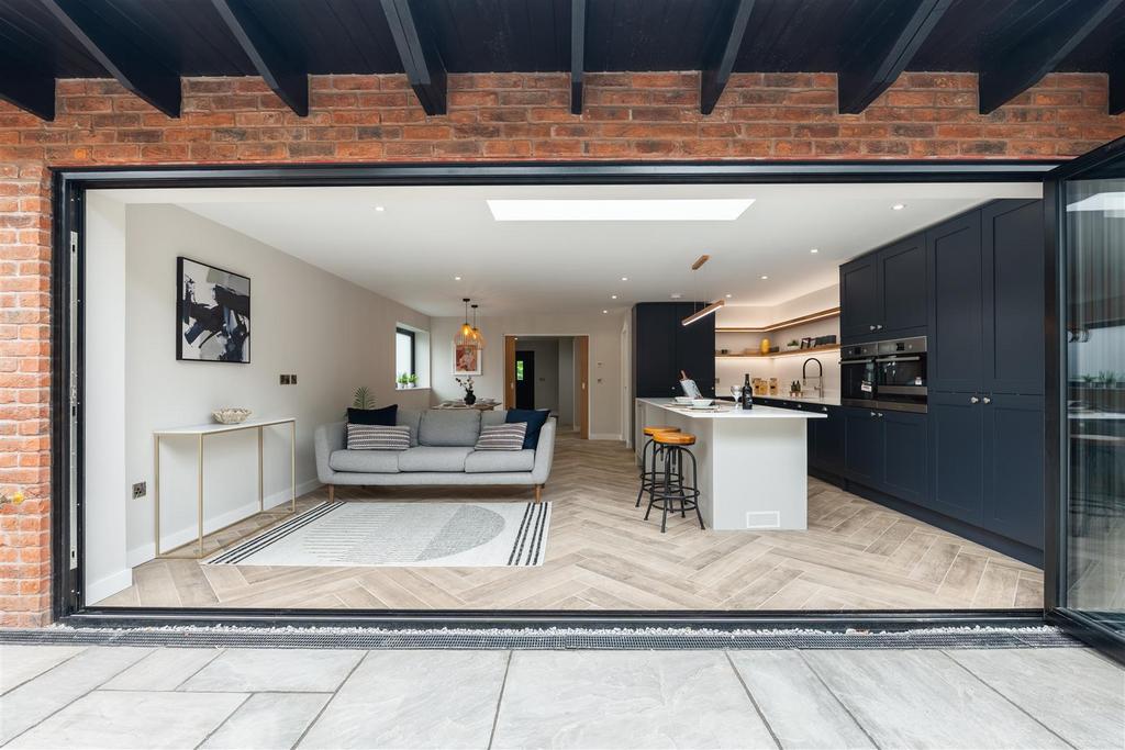 Kitchen-6.jpg