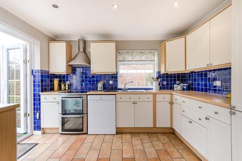 4 bedroom house to rent, Stanley Avenue, Beckenham, BR3