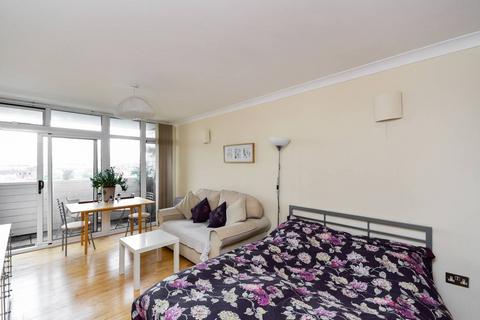 Studio to rent, Regency Street, Westminster, London, SW1P