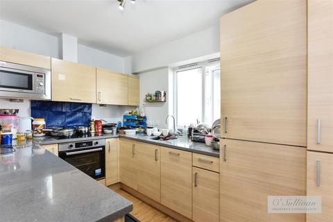 2 bedroom apartment for sale, Amelia House, Boulevard Drive, Colindale, London, NW9