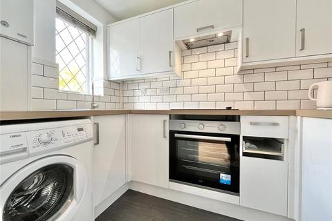 1 bedroom end of terrace house to rent, Hawthorn Close, Cranford, TW5