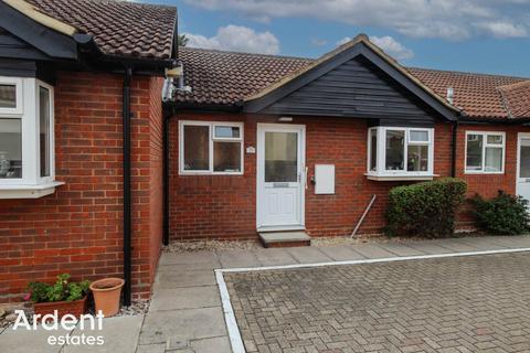 1 bedroom bungalow for sale, Embassy Court, Maldon