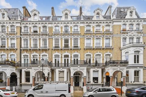 2 bedroom flat for sale, Redcliffe Square, London, SW10