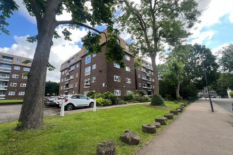 2 bedroom apartment for sale, Lodge Close, Edgware HA8