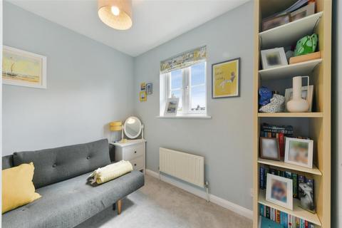 7 Regent Place, London, SW19 8RP