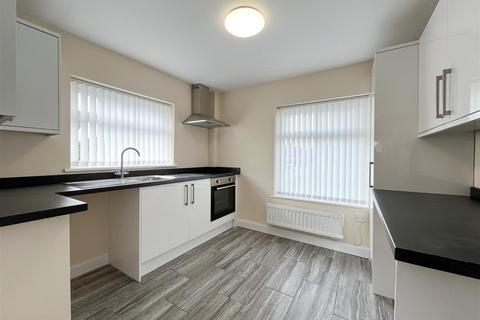 3 bedroom duplex to rent, Arleston Drive, Nottingham NG8