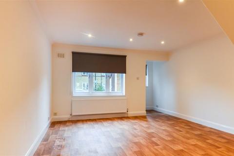 16a Mulberry Crescent, Brentford, TW8 8ND