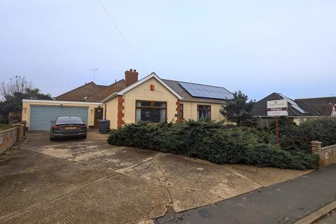 3 bedroom detached bungalow for sale, Rendham Road, Saxmundham