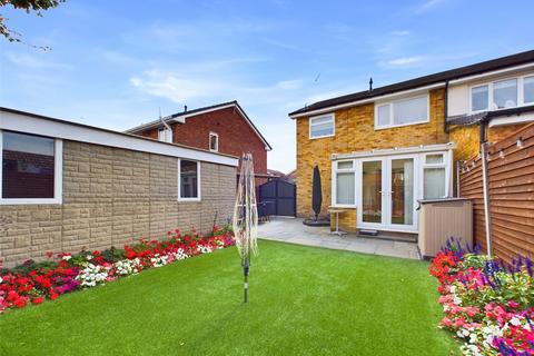 3 bedroom semi-detached house for sale, Plover Court, Rossington, Doncaster, South Yorkshire, DN11