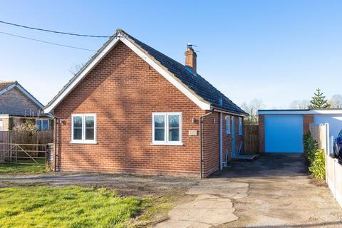 2 bedroom detached bungalow for sale, Norwich Road, Harleston IP20