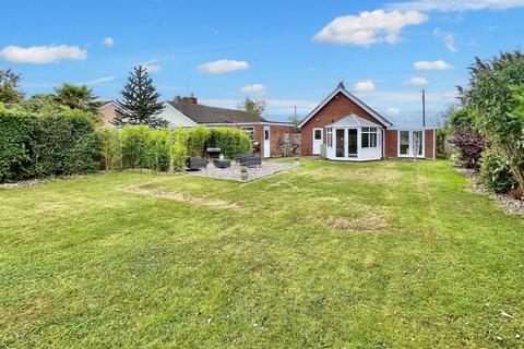 2 bedroom detached bungalow for sale, Norwich Road, Harleston IP20