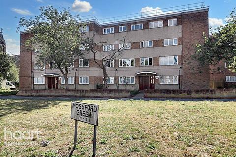 2 bedroom duplex for sale, Longwood Gardens, Barkingside