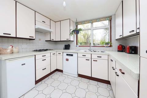 4 bedroom semi-detached house for sale, Furham Feild, Pinner HA5