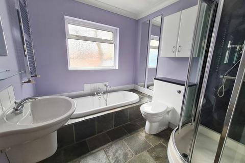 2 bedroom semi-detached house for sale, Ashingdon Road, Rochford SS4