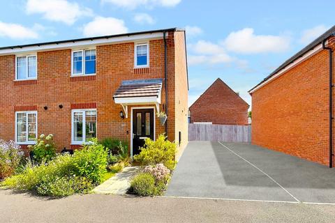 14 Breedon Way, Birmingham, B30 3AT