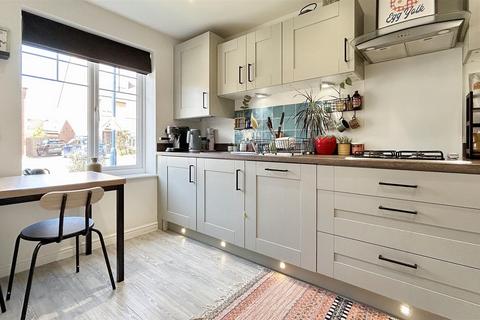 14 Breedon Way, Birmingham, B30 3AT