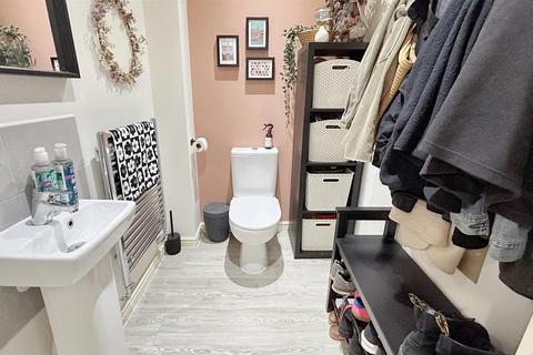 14 Breedon Way, Birmingham, B30 3AT