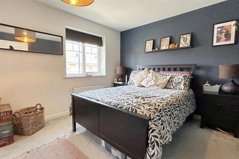 14 Breedon Way, Birmingham, B30 3AT