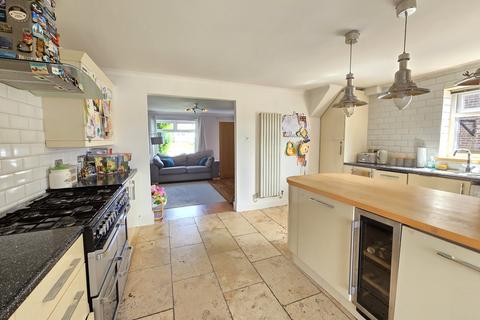 26 Andover Close, Barry, CF62 8AG