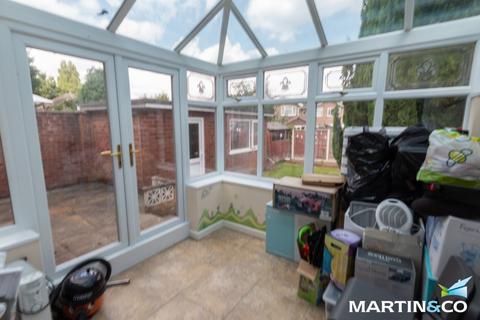 3 bedroom semi-detached house for sale, Elizabeth Walk, Tipton, DY4