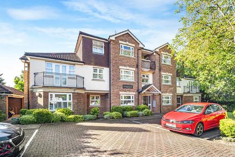 2 bedroom apartment for sale, Waddon Way, Croydon