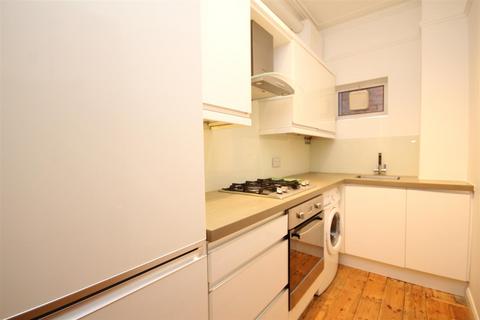 2 bedroom flat to rent, York Road, Guildford