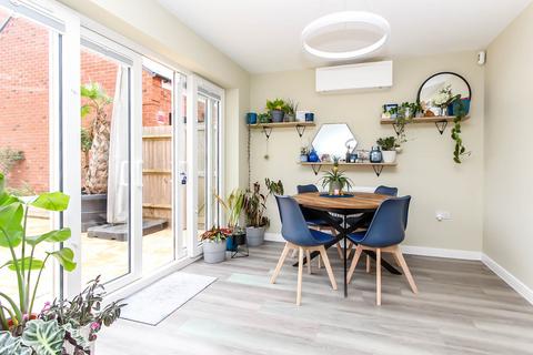 3 bedroom detached house for sale, Lamport Way, Wellingborough NN8