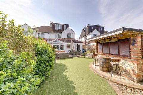 5 bedroom semi-detached house for sale, Broomfield Avenue, Worthing