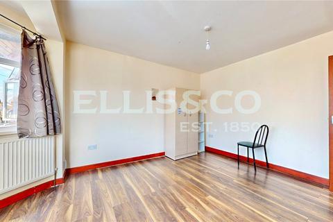 undefined, Kathleen Avenue, Wembley, HA0