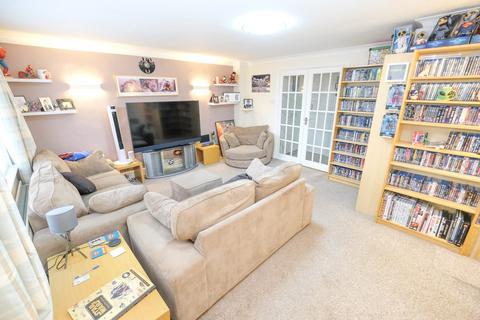 2 bedroom flat for sale, Bournewood Road, Orpington