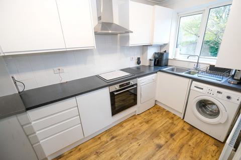 2 bedroom flat for sale, Bournewood Road, Orpington