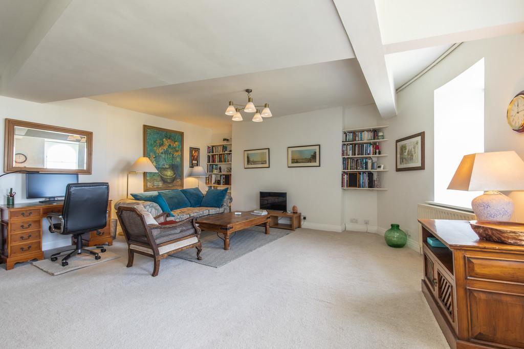 5, 2 Brunswick Place17