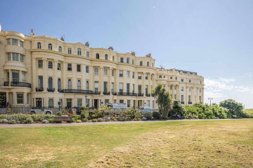 5, 2 Brunswick Place3