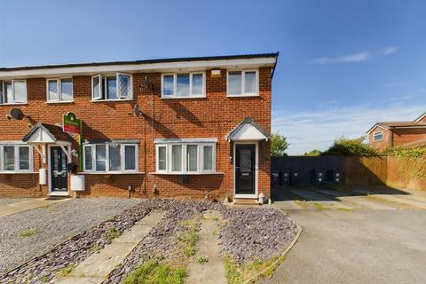 3 bedroom end of terrace house for sale, Sutcliffe Court, Darlington