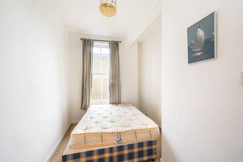 2 bedroom flat to rent, West End Lane, West Hampstead, London, NW6