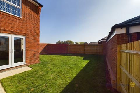 4 bedroom detached house for sale, Marley Way, Drakelow