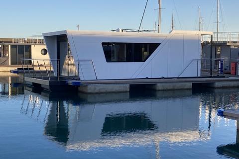 1 bedroom houseboat for sale, Liverpool Marina, Coburg Wharf, Liverpool