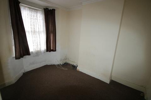 2 bedroom terraced house for sale, Bryant Street, Stratford