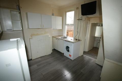 2 bedroom terraced house for sale, Bryant Street, Stratford