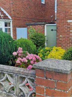 3 bedroom semi-detached house to rent, Rotherfield Road, Sunderland SR5